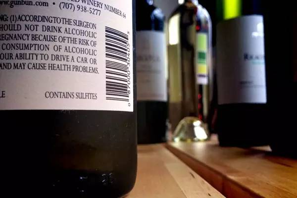葡萄酒中添加二氧化硫的真正原因！对人体有害吗？